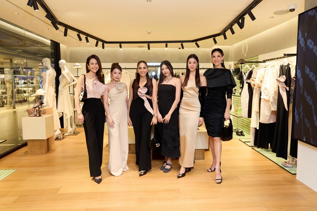 001 QUINN Spring 2025 (จากซ้าย)  พอลล่า -  พิมพรรณ - สุวิตา - ว_0