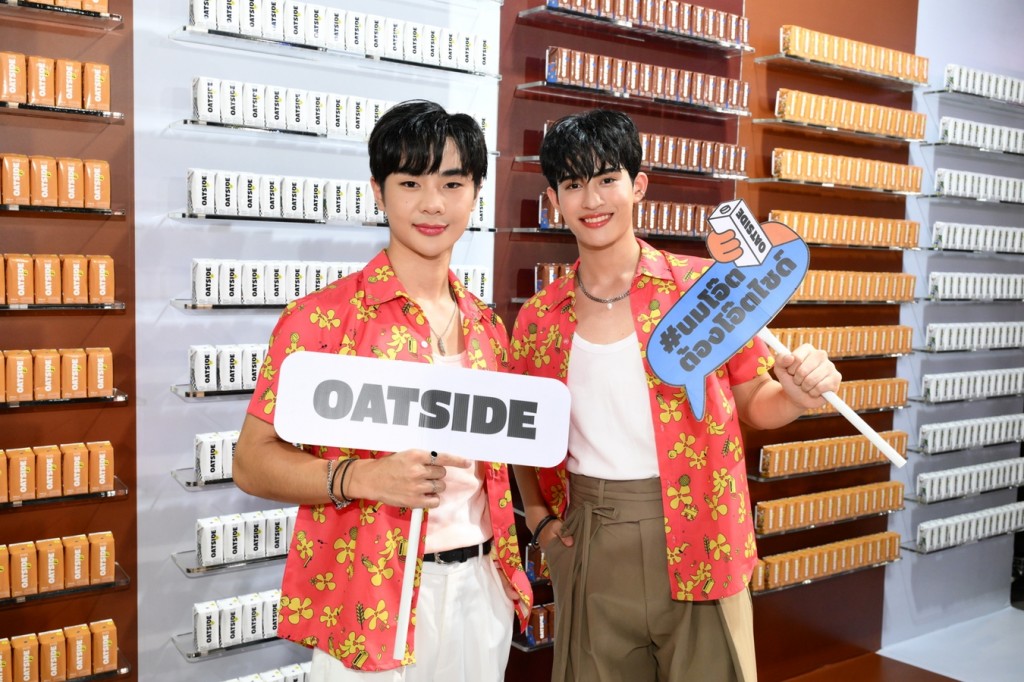 01 ต้า-นันคุน ภัคภัทรพรพบ และ บาร์โค้ด-ตฤณสิษฐ์  (1)