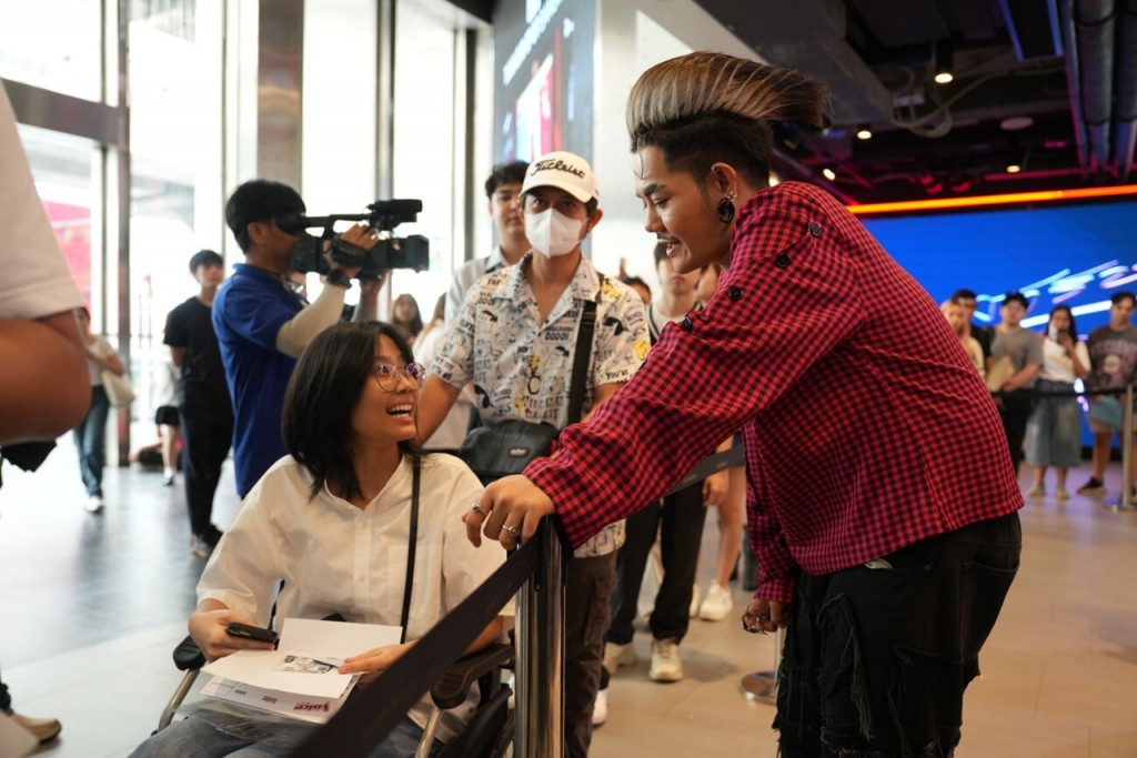 01 เก่ง-ธชย ประทุมวรรณ