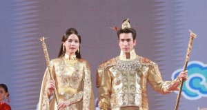 ณเดชน์ – ญาญ่า ควงคู่ร่วมฉลองตรุษจีนปีมังกรมหามงคล  ในงาน “THE ICONSIAM ETERNAL PROSPERITY CHINESE NEW YEAR 2024”  พบประสบการณ์สุดมหัศจรรย์ สักการะ – ช้อปปิ้ง – ท่องเที่ยว  เสริมมงคลครบทุกมิติบนทำเลท้องมังกรที่อุดมสมบูรณ์ที่สุดบนแม่น้ำเจ้าพระยา