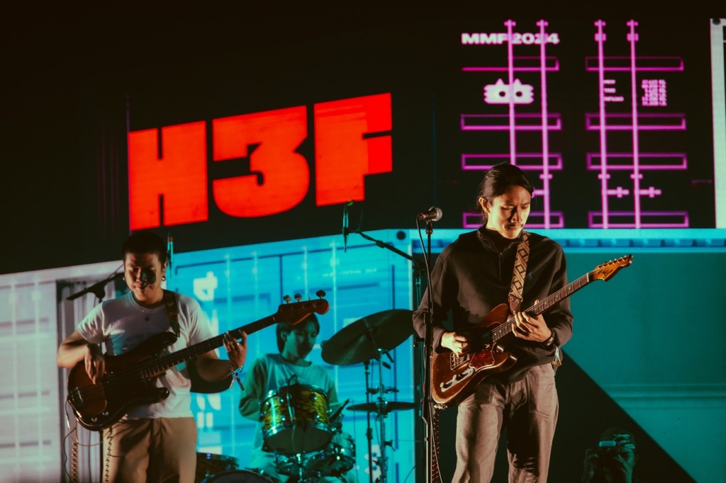 02_H3F-30