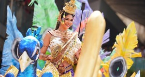 ยิ่งใหญ่! เซ็นทรัลเวิลด์ สงกรานต์ระดับจักรวาล สุดยอดเฟสติวัลโลก แห่นางสงกรานต์จักรวาลครั้งแรกของโลก ‘เชย์นิส ปาลาซิโอส’ Miss Universe 2023 ในลุค “นางมโหธรเทวี” พร้อมจัดสงกรานต์ยิ่งใหญ่ที่เซ็นทรัลทุกภาคทั่วประเทศ