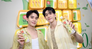 โออิชิ เปิดตัว “จิมมี่-ซี” ขึ้นแท่นพรีเซนเตอร์ครั้งแรก  พร้อมเขย่าวงการเปิดจิบสัมผัสใหม่ของชาเขียว กับ  “โออิชิ กรีนที ชาเขียวกลิ่นข้าวโพดฮอกไกโด น้ำตาล 0%”  ชวนแฟนๆ สูดความหอม แล้วซิปความอร่อย งานนี้มีแต่ฟิน!