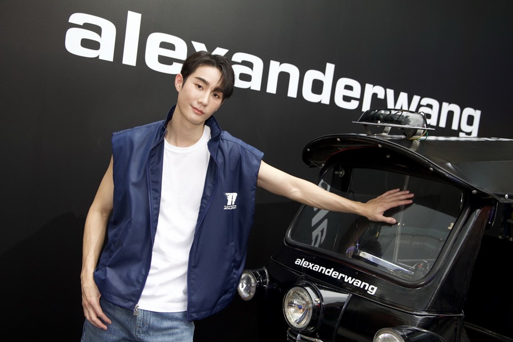 09.จิรัชพงศ์ ศรีแสง