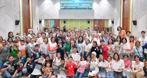 มูลนิธิฟอร์เวิร์ด ร่วมกับ สสส. จัดโครงการ “2 วัย หัวใจสร้างสาน”  ชวน 2 GEN “โค้ดดี้ เสือร้องไห้ – หม่าม้าเดือนเพ็ญ เกษียณสำราญ” ตัวแทน วัยรุ่น-วัยเก๋า  ปลุกกระแสสร้างคอนเทนต์ต่าง Gen พร้อมวิทยากรพิเศษ “ป้าเนาว์ เนาวรัตน์” ร่วมเสวนา ลดช่องว่างระหว่างวัย