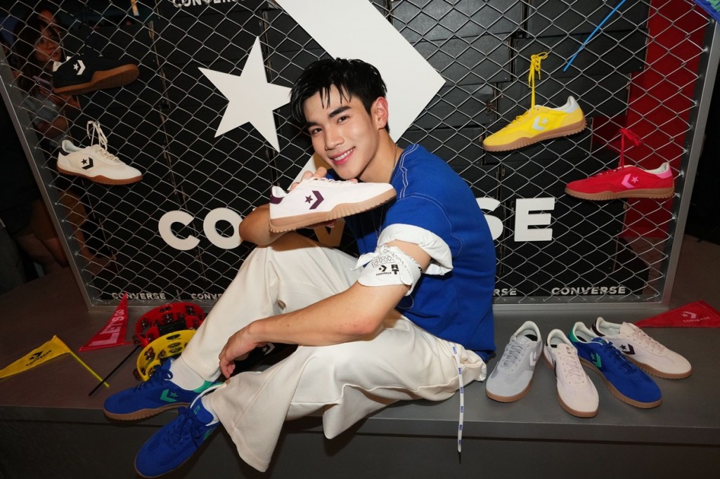 10 โฟร์ท กับรองเท้า converse run star trainer_0