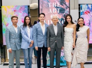 10. คุณเกษม ณรงค์เดช ร่วมงาน ‘The Art of Living’ ให้กำลังใจ ลูกชาย กรณ์ และลูกสะใภ้ ศรีริต้า