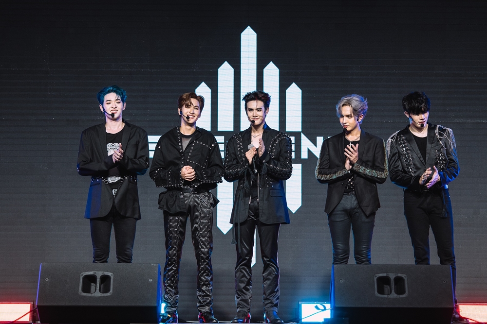 11. “ELEMENT Debut Stage”