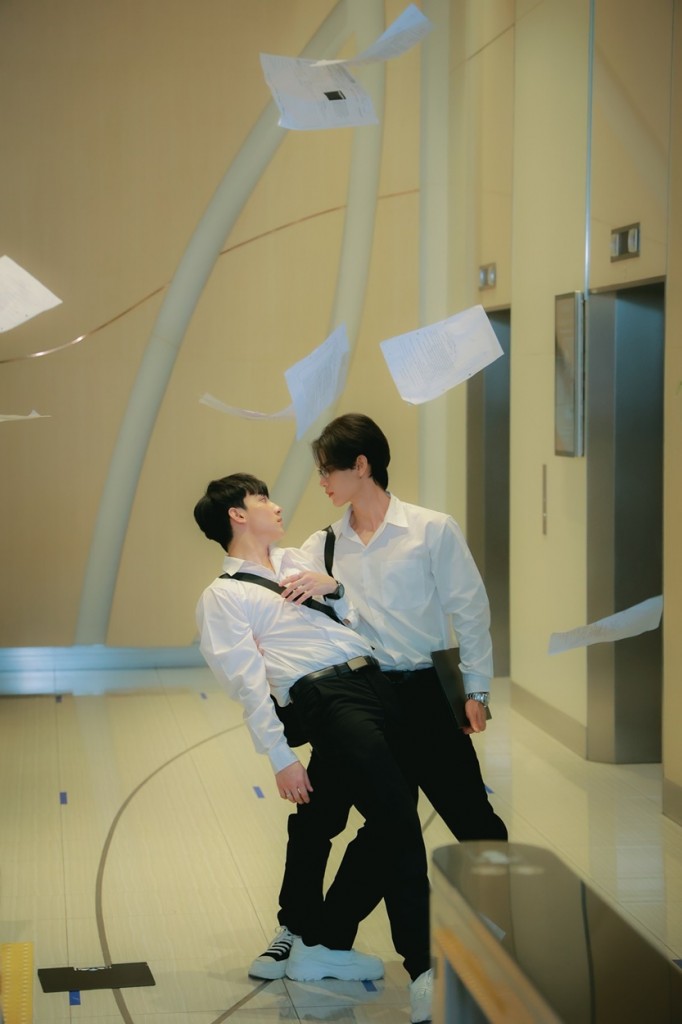 12. พีท & เตนนท์ จาก ซีรีส์ Sunset x Vibes (เพียงชลาลัย)