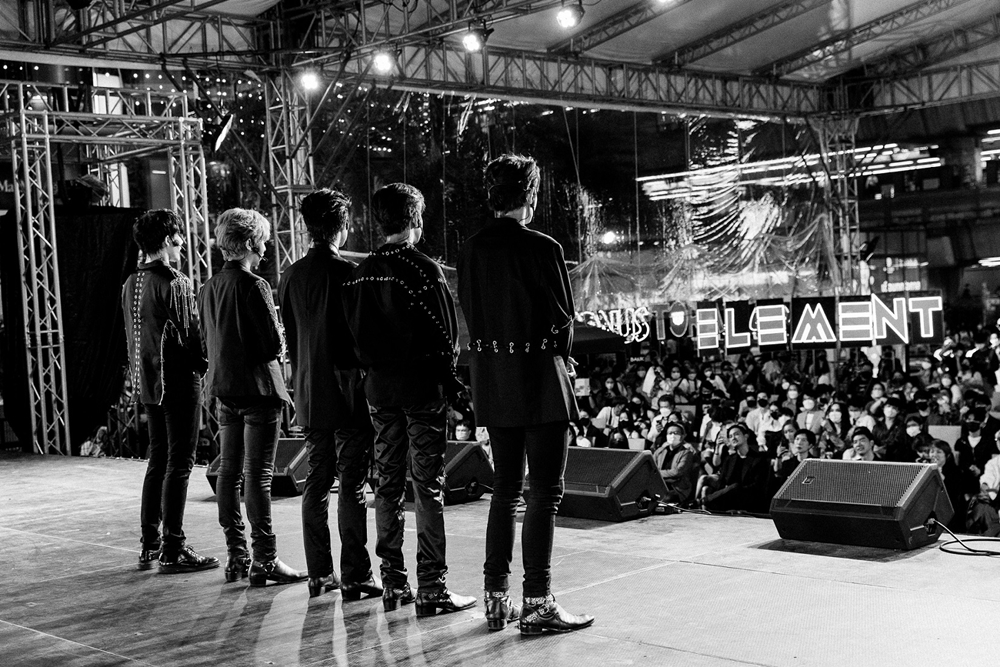 12. “ELEMENT Debut Stage”