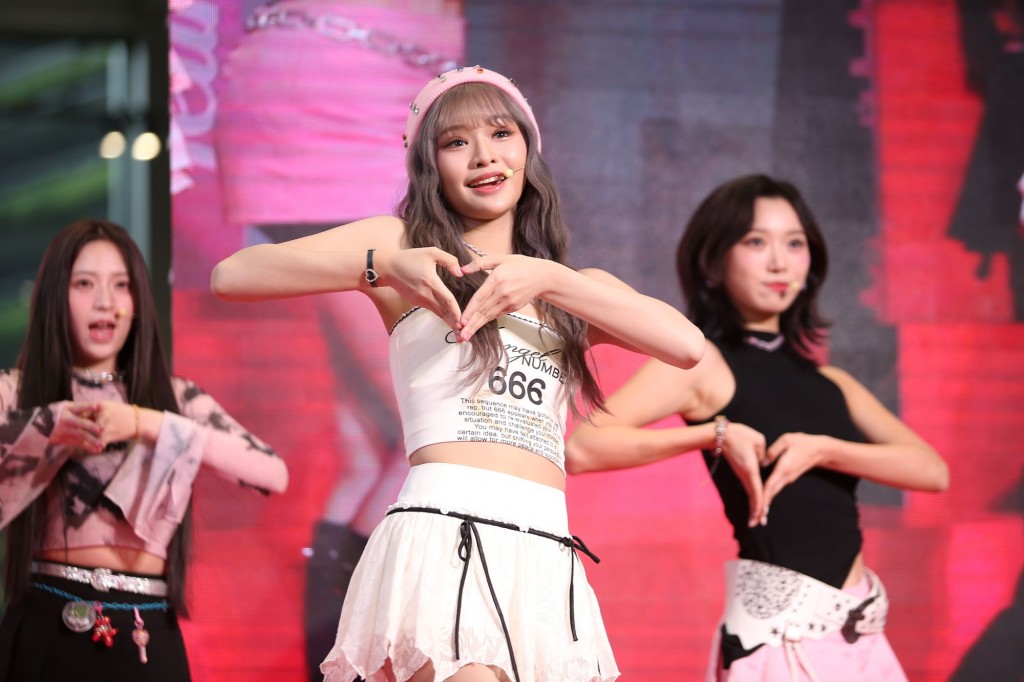 12TellmeDarling x Gen1es