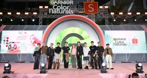 อวดลุคปึ้ง! ‘เนเน่ พรนับพัน’ พาน้อง ‘DICE’ มิกซ์เฉดสีผม จาก Garnier พร้อมเปิดตัวสีใหม่ Brilliant Pink บน Summer Palette Runway กลางสยาม