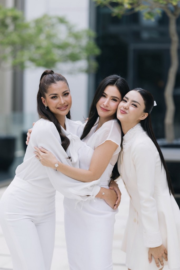 17. แอนโทเนีย - ริต้า - อแมนด้า