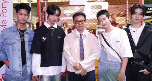 แอลม่อน-โปรเกรส-เชน-สกาย” รวมทีม “Lovesick 2024” เปิดตัวแบรนด์ BUCK OFF ในงาน “Robinson BUCKOFF Present Lovesick 2024”