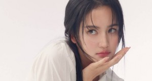 ผิวสวย มั่นใจ สะกดทุกอายบอลมีอยู่จริง ไม่ใช่ใครต้องเจ้าของฉายาเจ้าแม่พรีเซ็นเตอร์อีกคนแห่งวงการบันเทิง “โบว์ – เมลดา สุศรี” เพราะล่าสุดดีกรีผิวสวยกับคาแรคเตอร์สาวมั่นแบบ 10/10 โดนใจแบรนด์ Olay (โอเลย์) จนขึ้นแท่น Olay Thailand Brand Ambassador เป็นที่เรียบร้อย