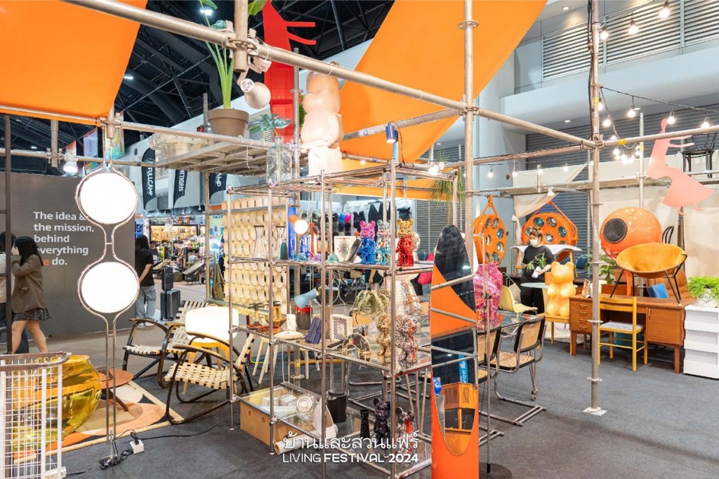18 Flea Market_0