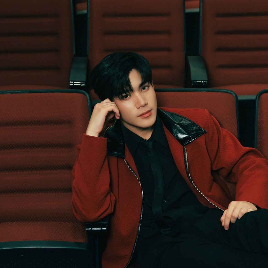 1AA6E952-B4D5-40E8-9BE5-D74B0F000D1D