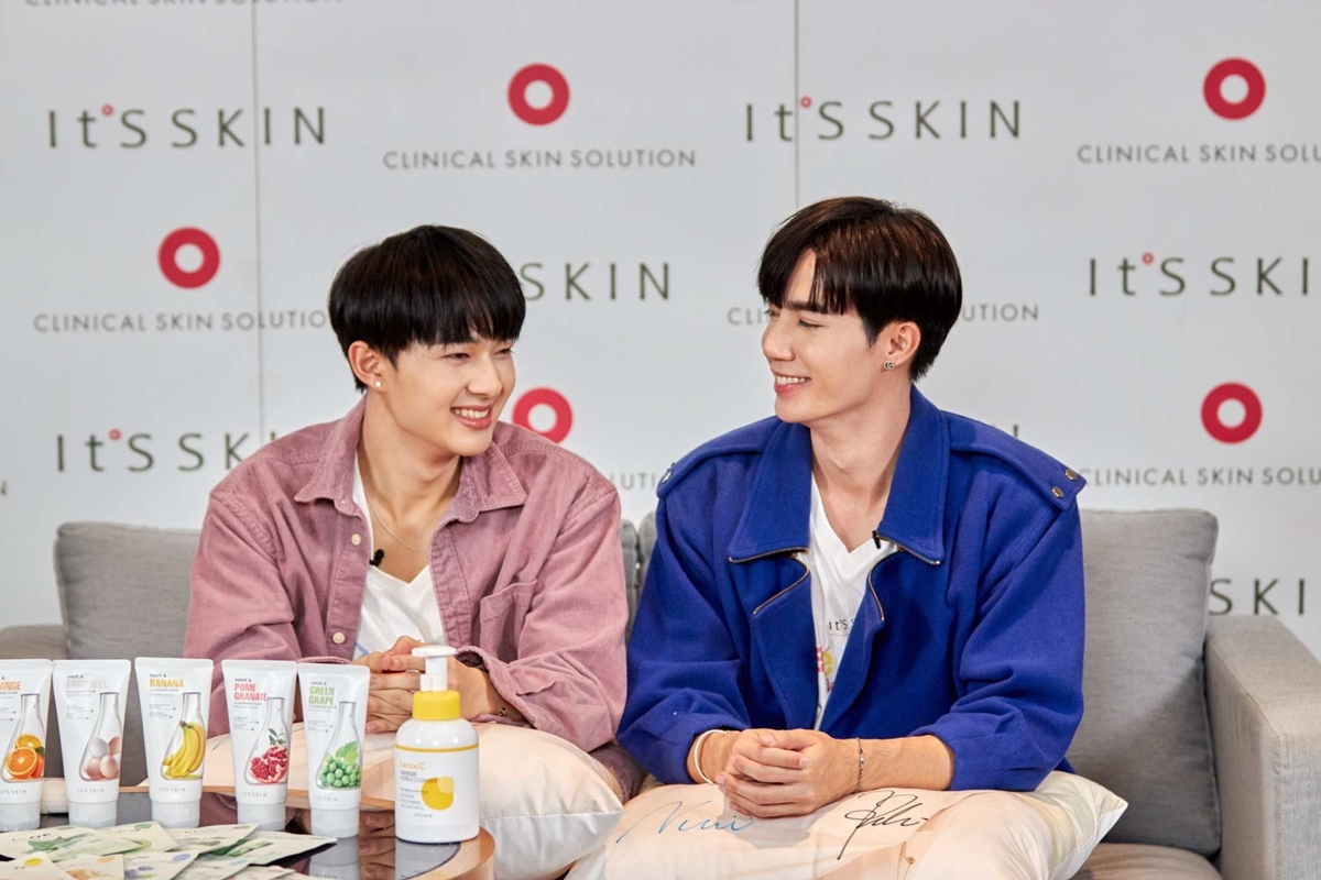 1B74CAA6-0714-49E6-9817-8043842339A2