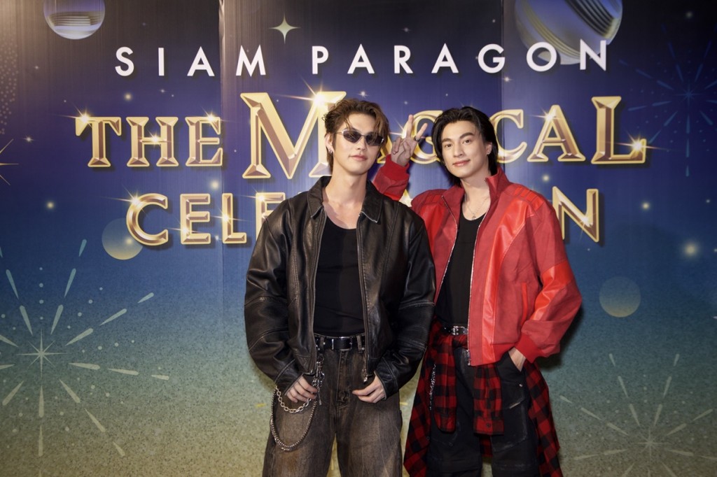 2.ไบร์ท-วชิรวิชญ์ และ  กลัฟ-คณาวุฒิ ร่วมฉลองคริสต์มาสสุดยิ่งใหญ่ “SIAM PARAGON THE MAGICAL CELEBRATION”