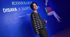 “เจมมี่เจมส์” โชว์ความเป็นตัวตน ร่วม Collaboration งานแฟชั่นโชว์ DISAYA X JAMYJAMESS Powered by Mercedes-Benz พร้อมเสิร์ฟ “หยิ่น-วอร์” ลุคหล่อสะกดบนรันเวย์บนพื้นที่ ICONIC YOU