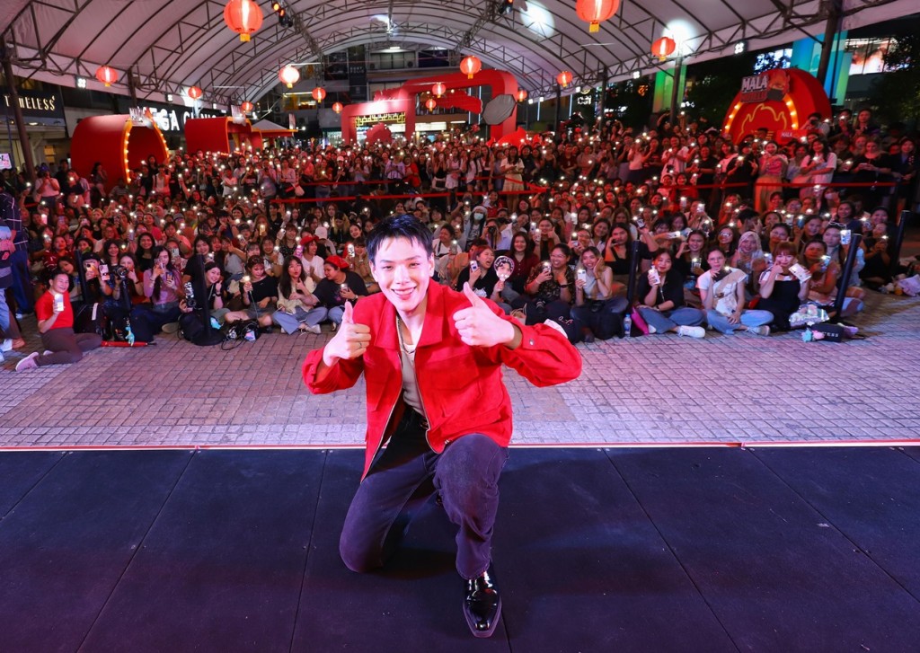 21_ต้าห์อู๋ กับแฟนคลับ_2