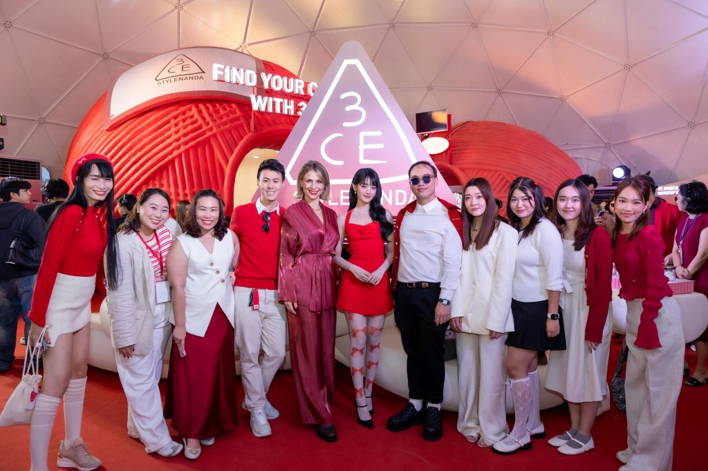 3. MINNIE (G)I-DLE 3CE Asia Ambassador ร่วมถ่ายภาพกับ 3CE Thailand