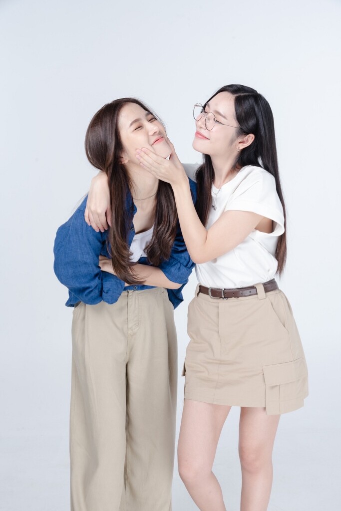 3. คู่หลัก อันดา - อนันตา เตียวิรัตน์ และ ลูกแก้ว - กมลลักษณ์ แสงทรัพย์สิน