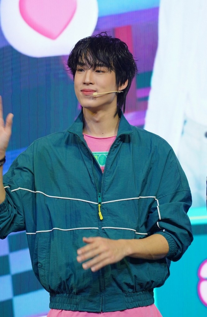 32 อลัน
