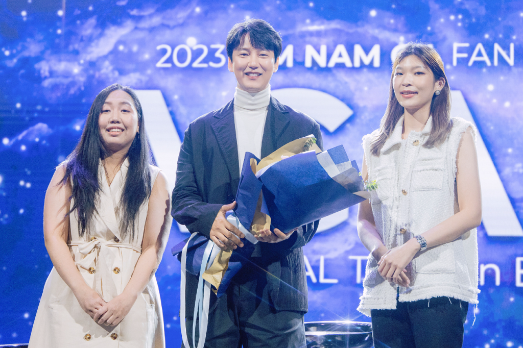 443B5F91-C7A3-46E1-A786-0F08358E3EBB