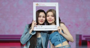 “หลิงหลิง – ออม” ยืน 1 ในดวงใจวงการแซฟฟิก “ด้อมความรัก” แรงพลังโซเชียลพูดถึงกว่า 200 ล้าน