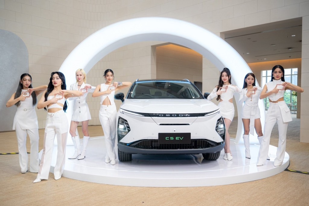 4EVE_OMODA C5 EV Presenter (10)