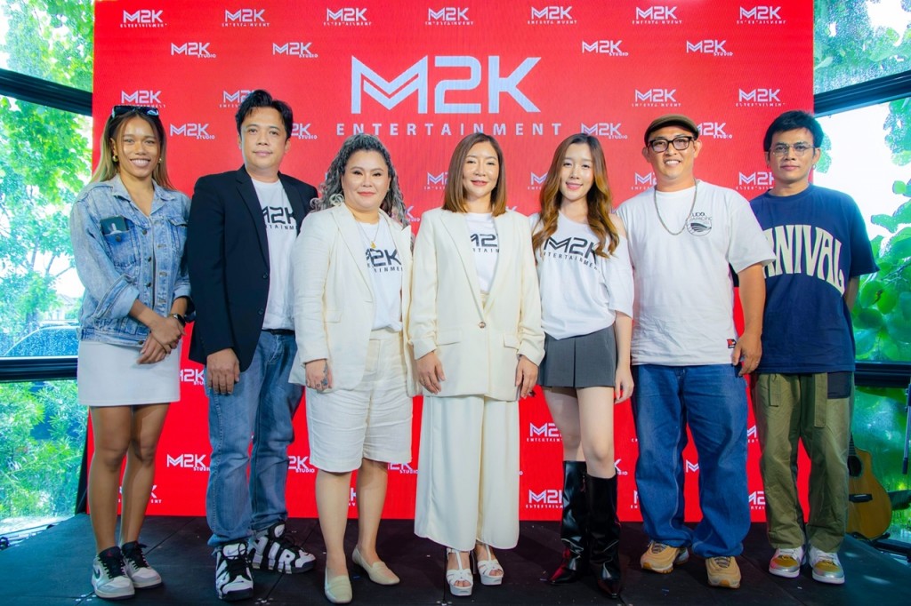 5. ทีม ผู้บริหาร M2K Entertainment และทีม M2K Studio