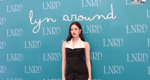 lyn around เปิดตัวแบรนด์พรีเซ็นเตอร์ “แอลลี่ – อชิรญา”  ในคอลเลกชั่นพิเศษ “Sunshine & Midnight”  พร้อมเผยโฉมสโตร์ดีไซน์ใหม่ล่าสุดที่ชั้น 2 ศูนย์การค้าเซ็นทรัลเวิลด์