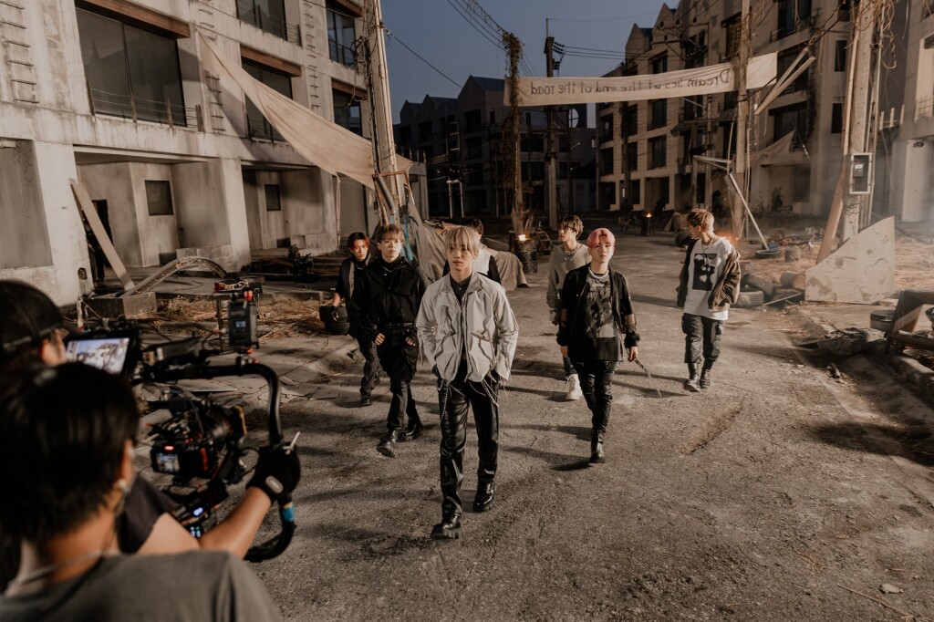 59#BTS - Drop dead - L02_1818