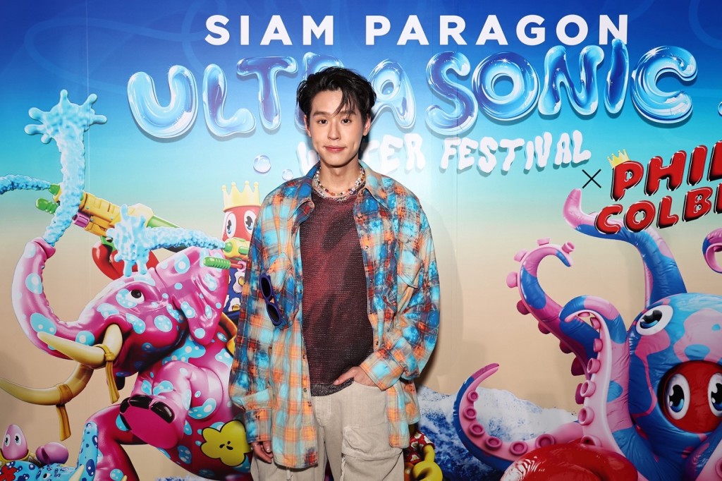 6.บิวกิ้นร่วมเซอร์ไพรส์ในงาน Siam Paragon Ultrasonic Water Festival 2024 “Songkran Lobster Wonderland by Philip Colbert”