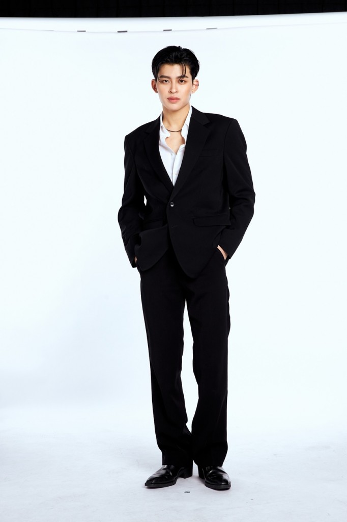 6.ปอนด์-ณราวิชญ์ เลิศรัตน์โกสุมภ์