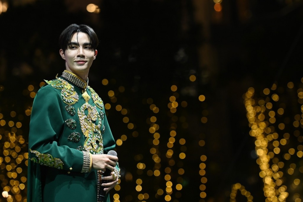 7.ซี พฤกษ์ ร่วมงาน ICONSIAM A PROSPEROUS CHINESE NEW YEAR 2025