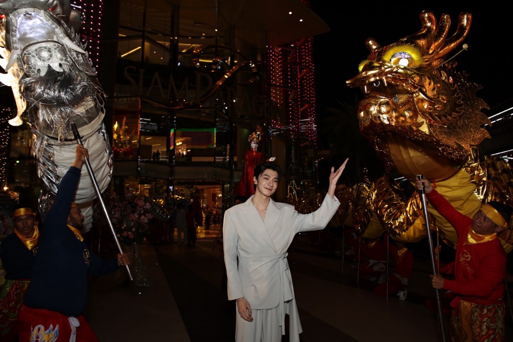 7.หลินอี ร่วมฉลองเทศกาลตรุษจีนสุดอลังการ Siam Paragon Golden Prosperous Chinese New Year 2024