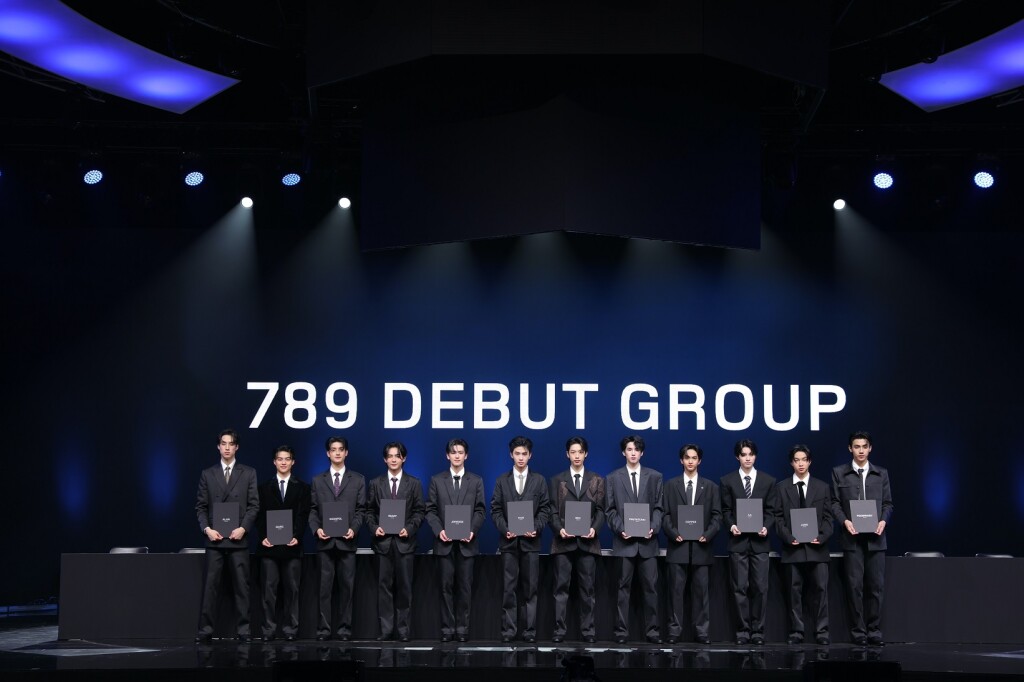 789 DEBUT GROUP_02