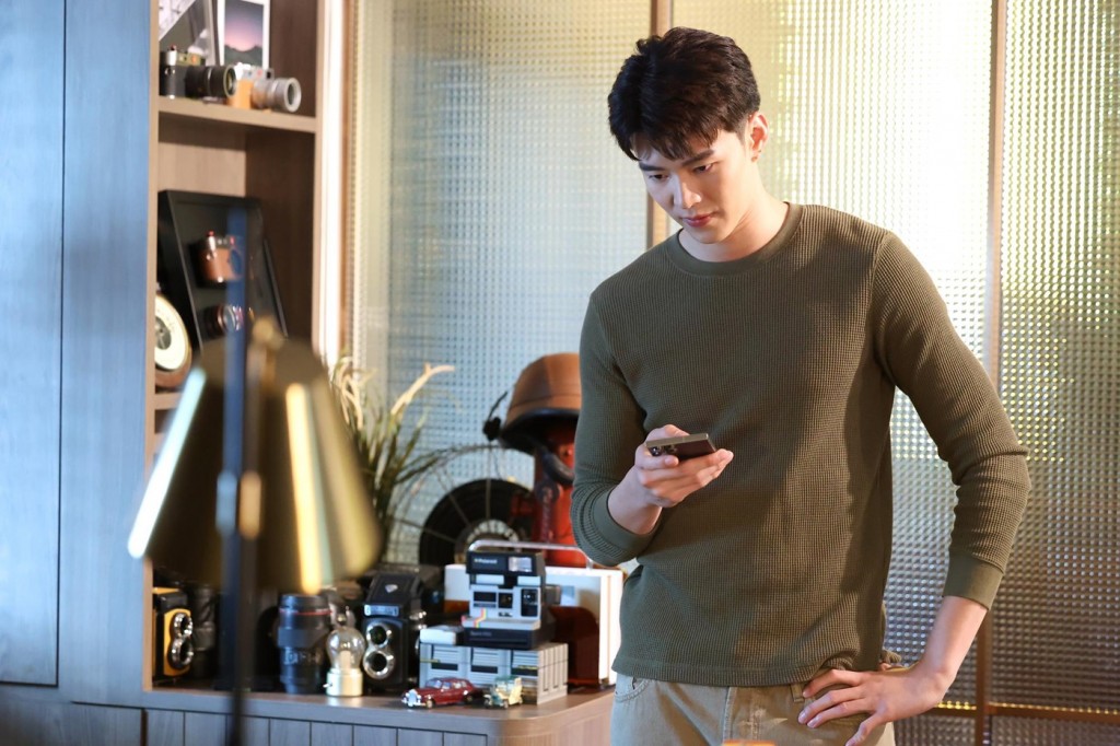 8.ฝังใจ