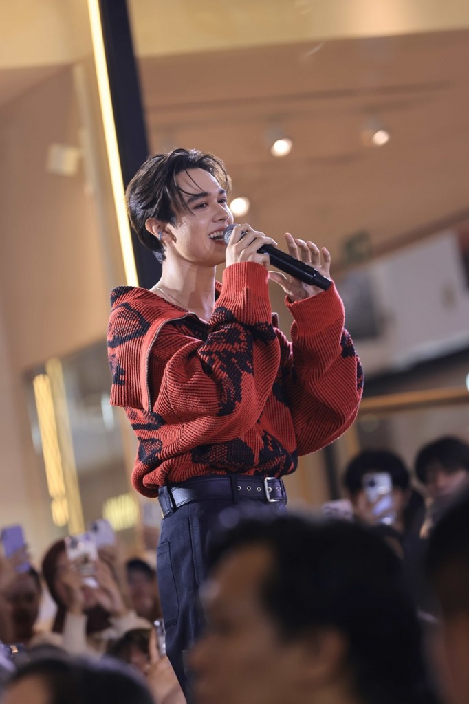9 centralwOrld Thailand Graduate Fashion Week 2024