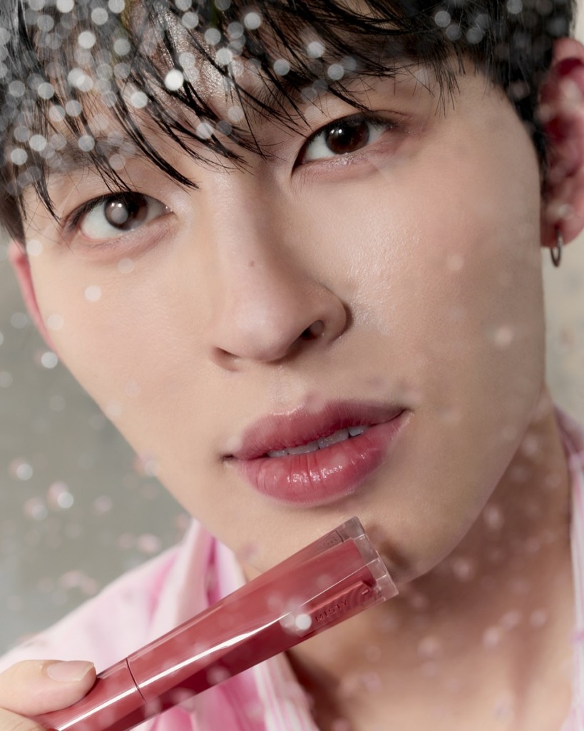 9. Pond x 3CE Misty Lip Bare 2