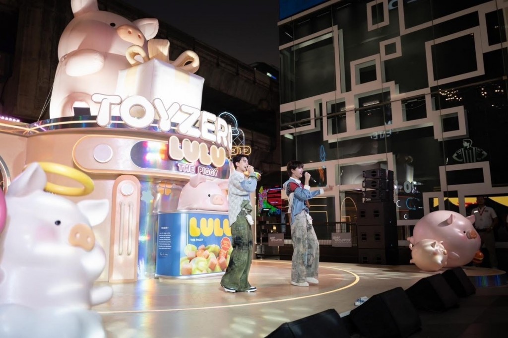 9. สยามเซ็นเตอร์  มอบความสุขส่งท้ายปลายปี กับงาน  The Magical Art (of) Toy Celebration