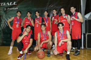 9.สีแดง รองแชมป์