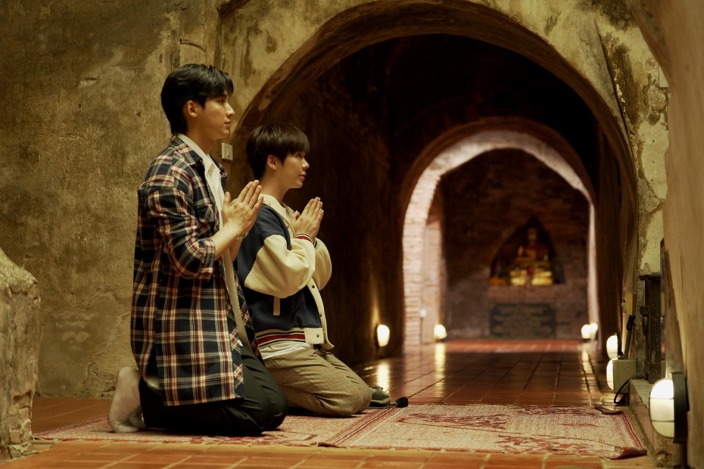 9_FOUREVER YOU เพราะรักนำทาง