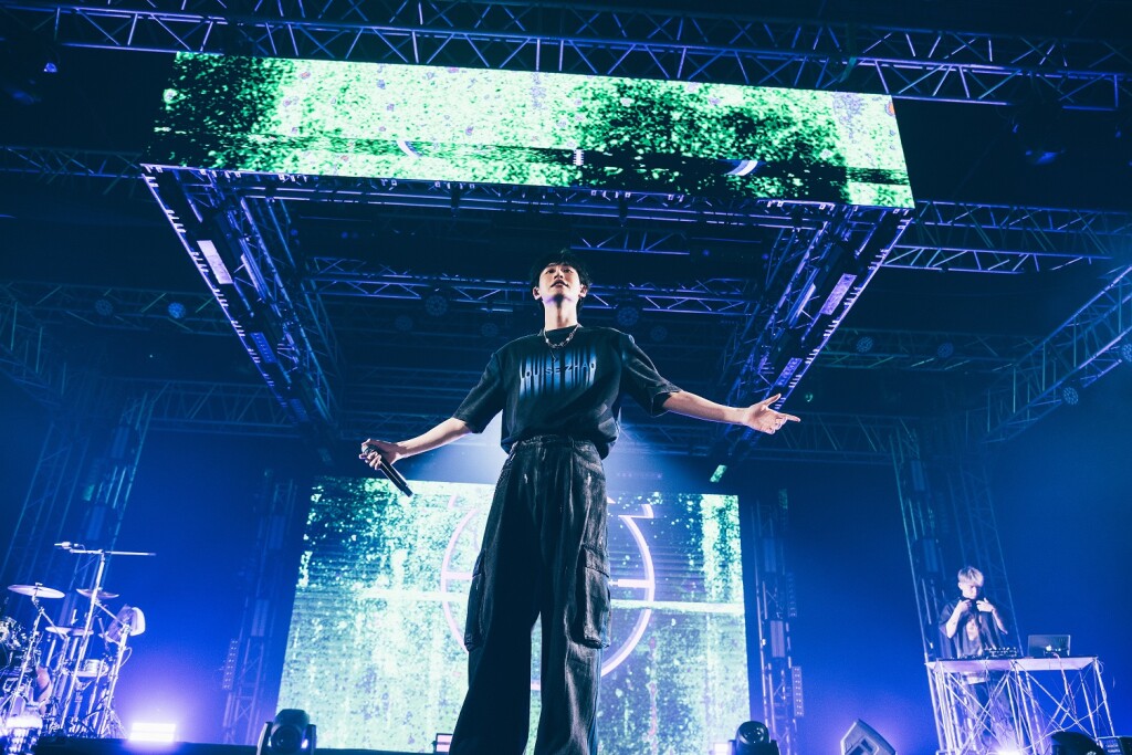 AK Liuzhang Bus stop BKK Tour-1411