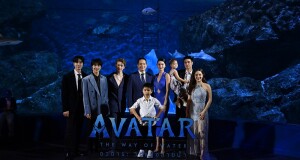 “ใหม่ ดาวิกา” ประกบ “ตงตง กฤษกร” พร้อม “ครอบครัว ดีน” และ “ซี-นุนิว” เดินทางสู่แพนดอร่าที่ “Sea Life Bangkok” ฉลองภาพยนตร์แห่งยุค  “Avatar: The Way of Water  อวตาร: วิถีแห่งสายน้ำ” เข้าฉาย 14  ธันวาคมนี้ ทุกโรงภาพยนตร์  #อวตาร2 #AvatarTheWayOfWaterTH