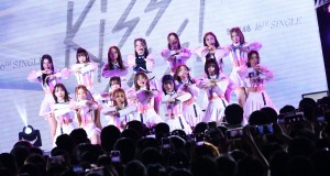 “BNK48” เปิดตัวเพลง “Kiss me! (ให้ฉันได้รู้)” ร่วมงาน JYP ครั้งแรก!  พร้อมโชว์สุดคิ้วท์สมาชิก รุ่น5 ทำเหล่าแฟนคลับใจละลาย