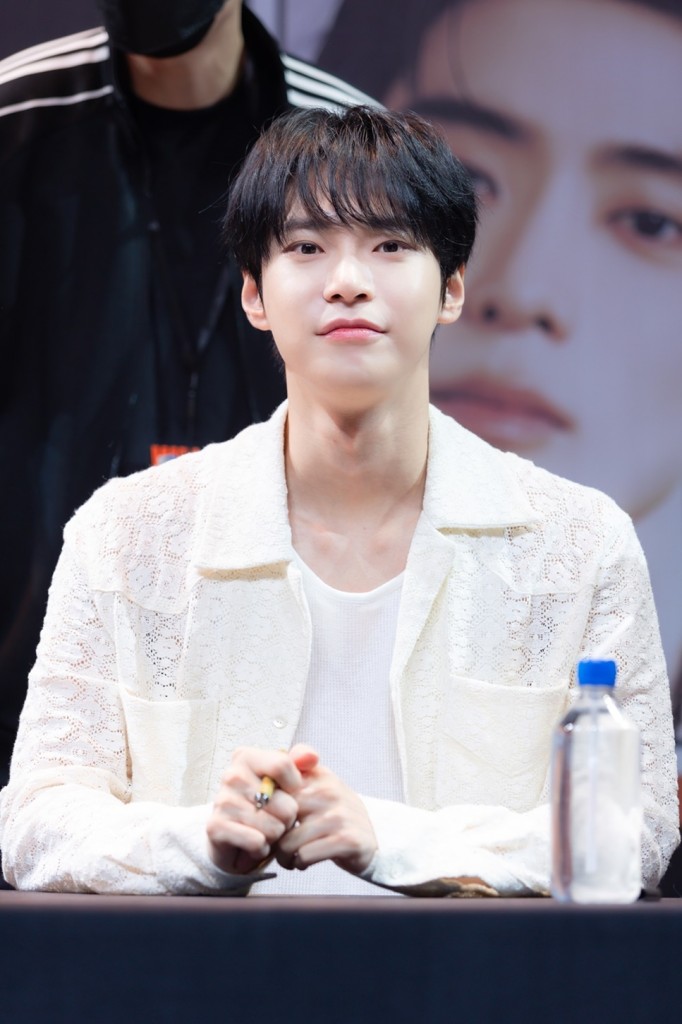 [DOYOUNG_ภาพที่ 1] Shopee x NCT 127 ‘WALK’ GAME & FANSIGN EVENT