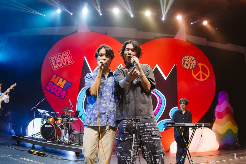 Dream Stage (60)